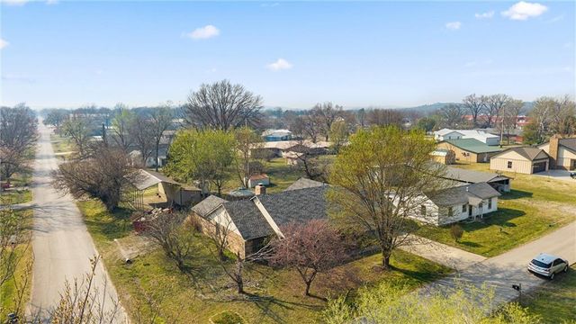 401 N East Street, Caney, KS 67333