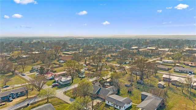 401 N East Street, Caney, KS 67333