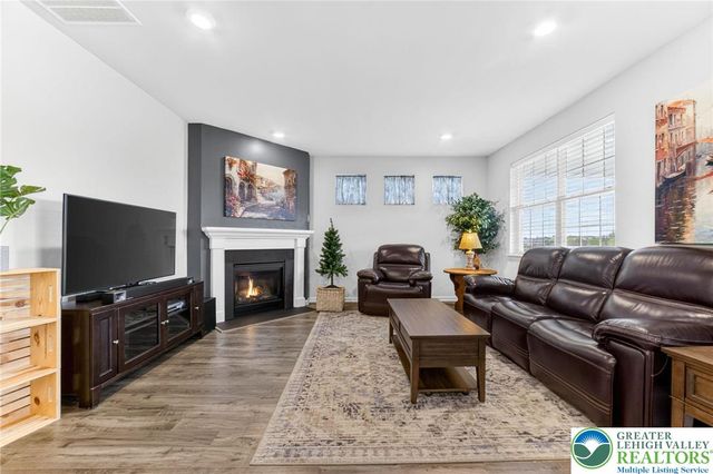 8035 Keystone Drive, Upper Macungie Twp, PA 18031