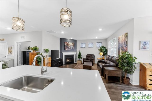 8035 Keystone Drive, Upper Macungie Twp, PA 18031