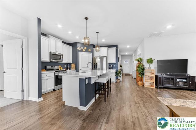 8035 Keystone Drive, Upper Macungie Twp, PA 18031
