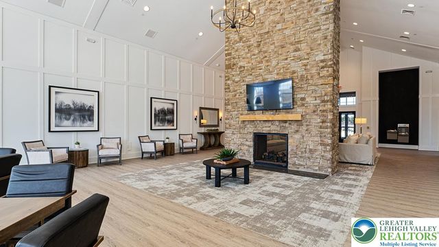 8035 Keystone Drive, Upper Macungie Twp, PA 18031