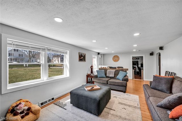 717 Garfield Avenue, Alliance, OH 44601