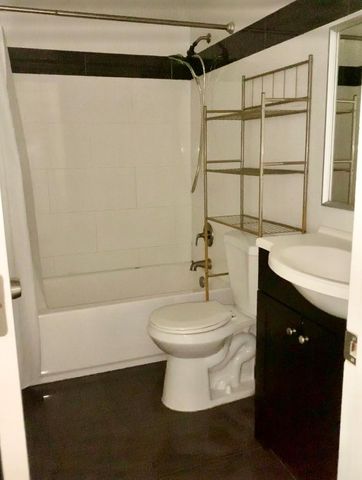 200 Jacaranda Country Club Drive 1b, Plantation, FL 33324