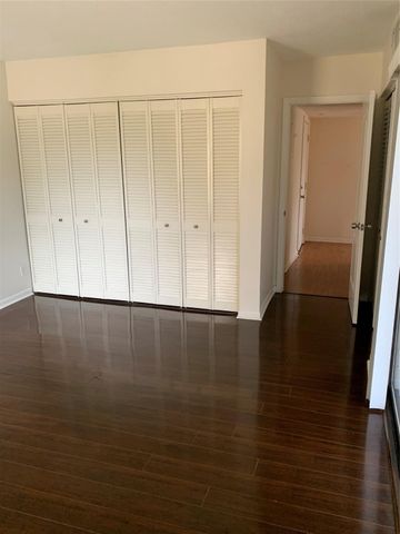 200 Jacaranda Country Club Drive 1b, Plantation, FL 33324