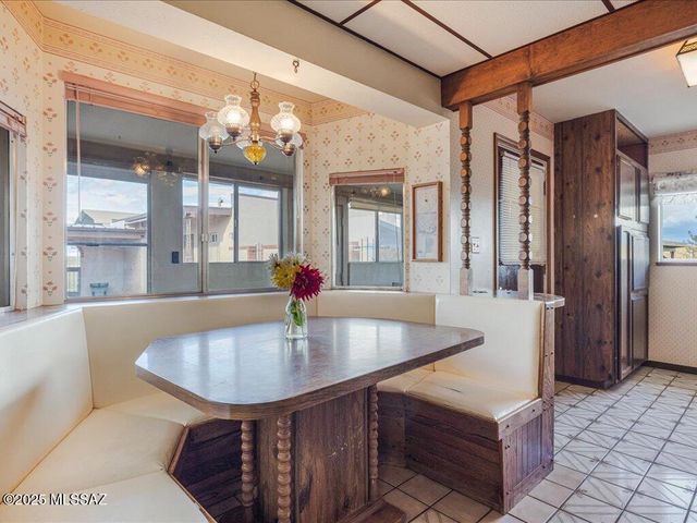 98 Longview Loop Road, Elgin, AZ 85611