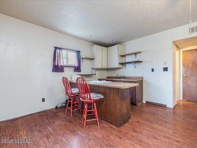 98 Longview Loop Road, Elgin, AZ 85611