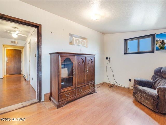 98 Longview Loop Road, Elgin, AZ 85611