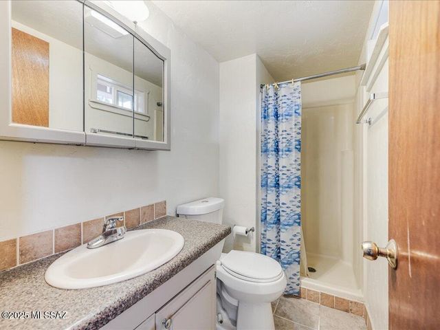 98 Longview Loop Road, Elgin, AZ 85611