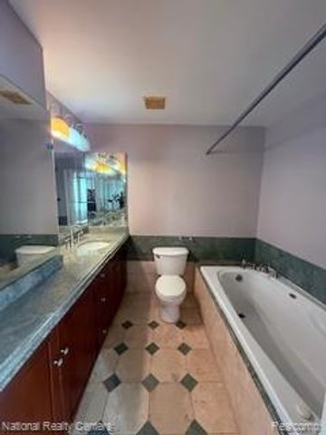 41757 CHERRY HILL Road, Novi, MI 48375