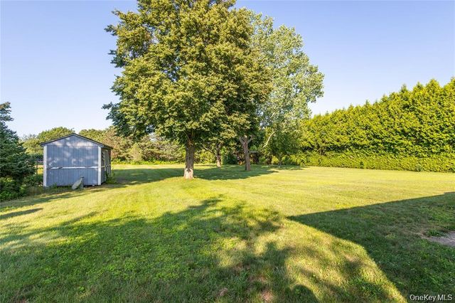 124 Donna Drive, Baiting Hollow, NY 11933