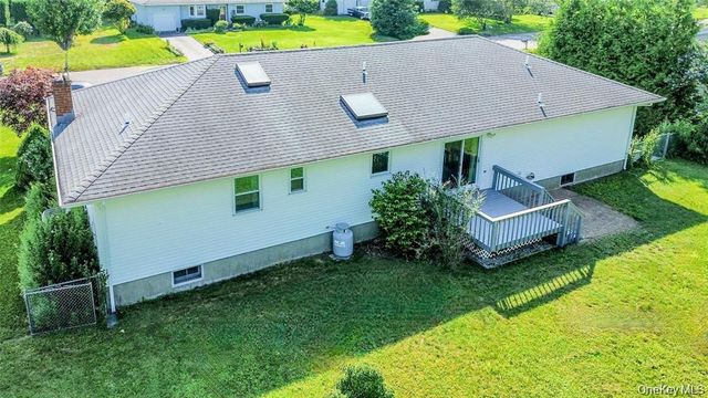 124 Donna Drive, Baiting Hollow, NY 11933