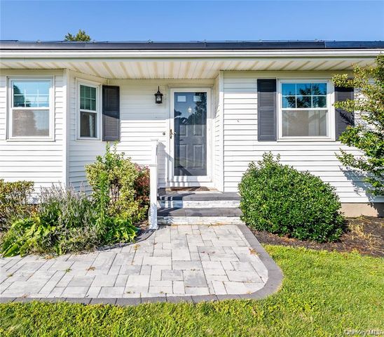 124 Donna Drive, Baiting Hollow, NY 11933