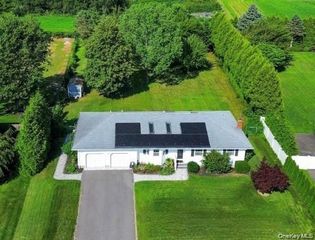 124 Donna Drive, Baiting Hollow, NY 11933