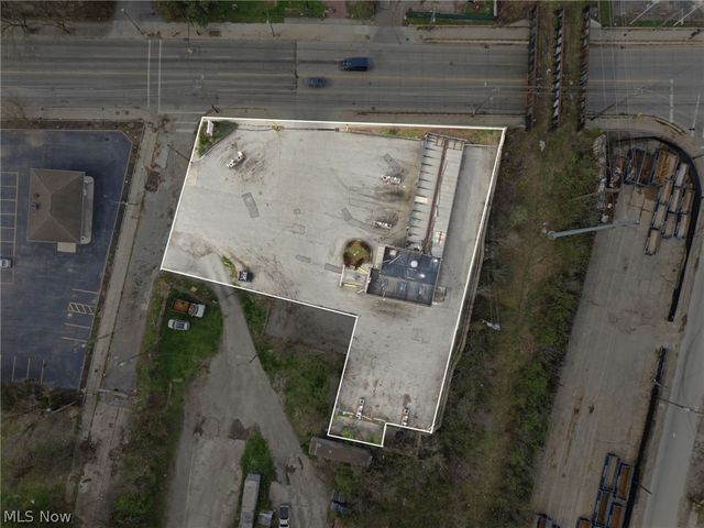 8219 Broadway Avenue, Cleveland, OH 44105