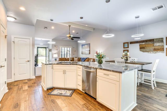 1 Circle Drive, Monkey Island, OK 74331