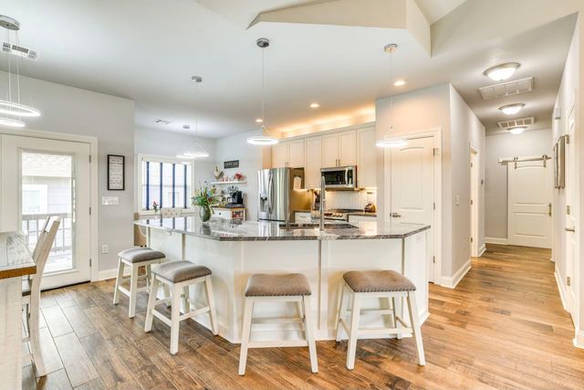 1 Circle Drive, Monkey Island, OK 74331