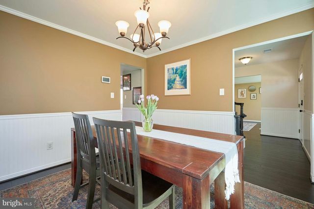 12827 FANTASIA DR, Herndon, VA 20170