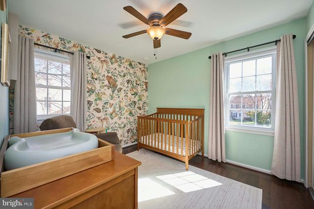 12827 FANTASIA DR, Herndon, VA 20170