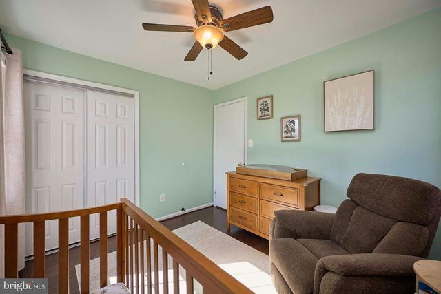 12827 FANTASIA DR, Herndon, VA 20170