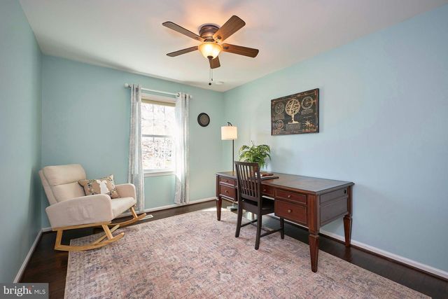 12827 FANTASIA DR, Herndon, VA 20170