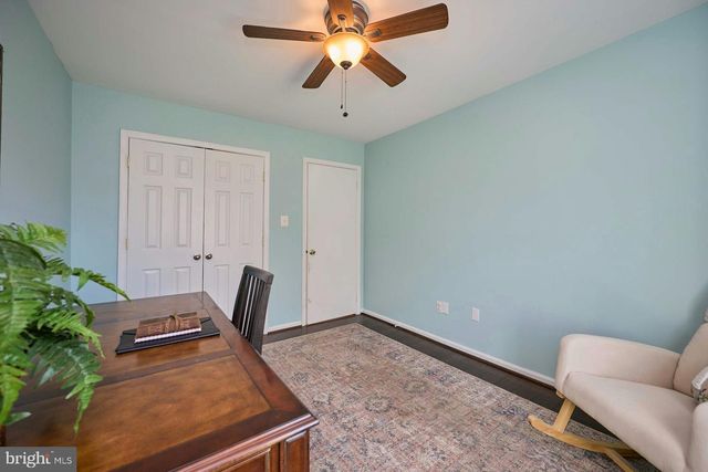 12827 FANTASIA DR, Herndon, VA 20170