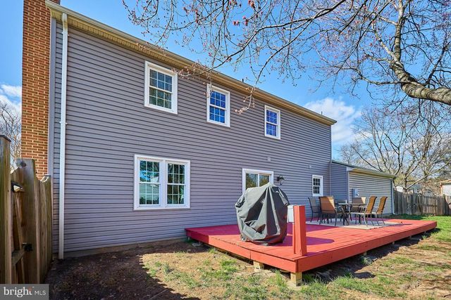 12827 FANTASIA DR, Herndon, VA 20170