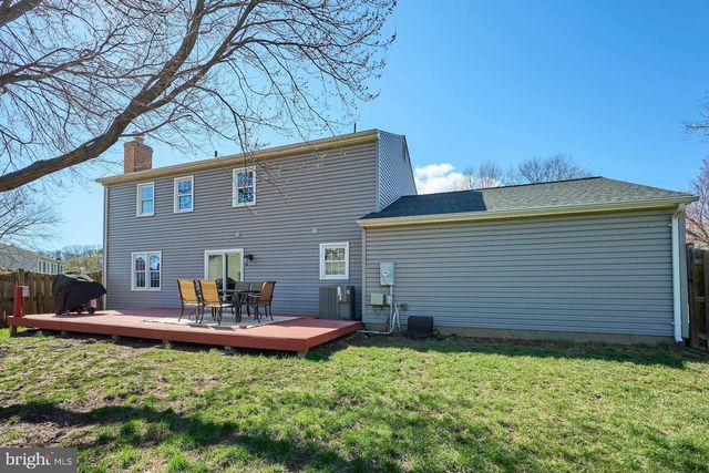 12827 FANTASIA DR, Herndon, VA 20170