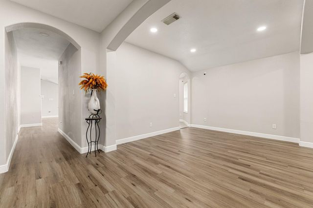 9431 Water Edge Point Lane, Humble, TX 77396