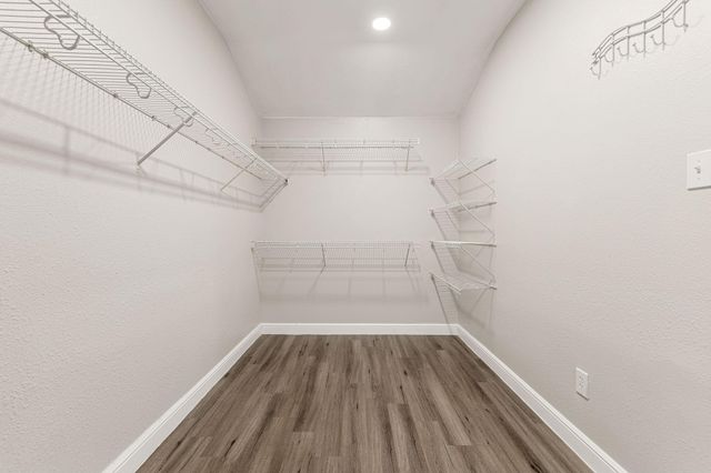 9431 Water Edge Point Lane, Humble, TX 77396