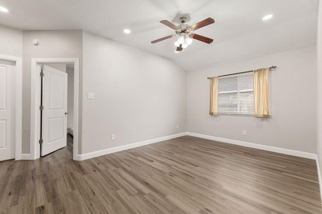 9431 Water Edge Point Lane, Humble, TX 77396