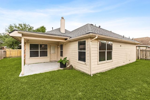 9431 Water Edge Point Lane, Humble, TX 77396