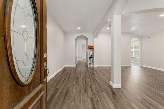 9431 Water Edge Point Lane, Humble, TX 77396