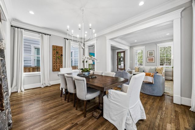 718 Ashland Street, Houston, TX 77007