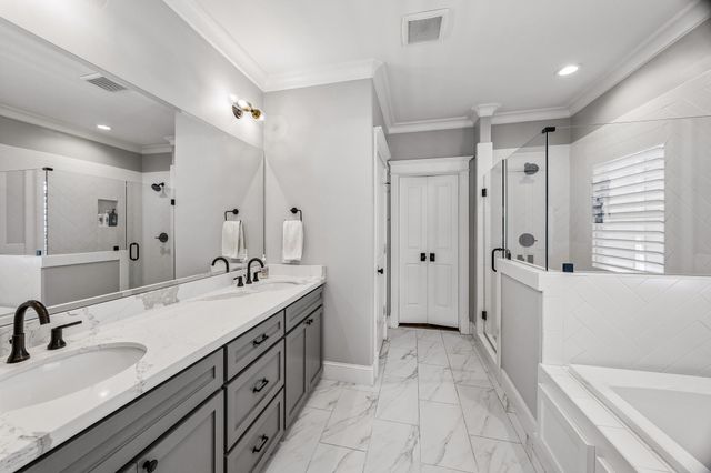 718 Ashland Street, Houston, TX 77007