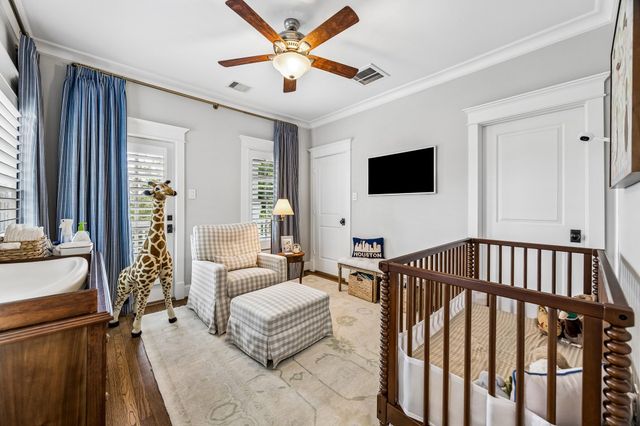 718 Ashland Street, Houston, TX 77007