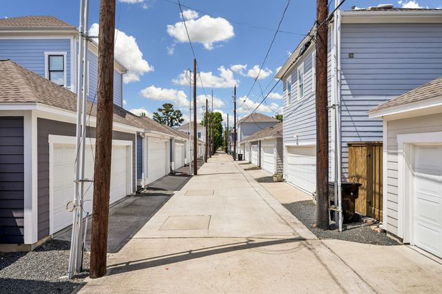 718 Ashland Street, Houston, TX 77007