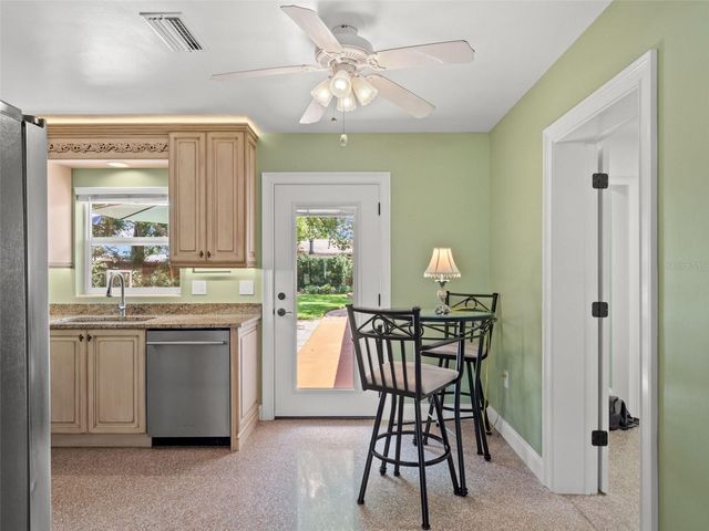 27 COLUMBINE TRAIL, Debary, FL 32713