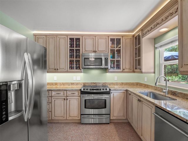 27 COLUMBINE TRAIL, Debary, FL 32713