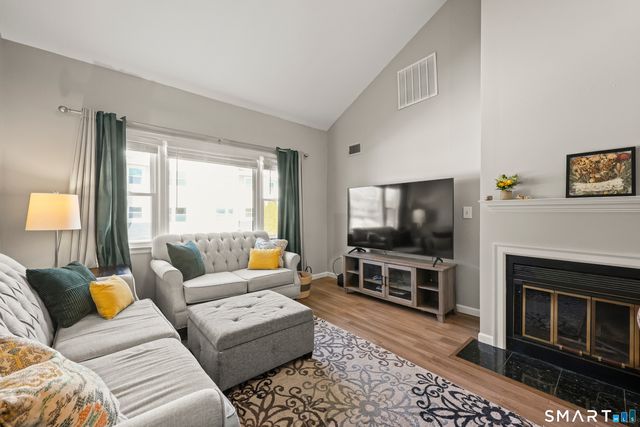 312 Carlton Lane 312, Rocky Hill, CT 06067