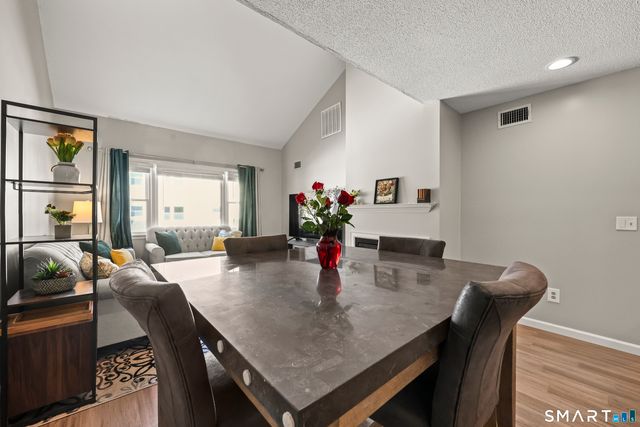 312 Carlton Lane 312, Rocky Hill, CT 06067