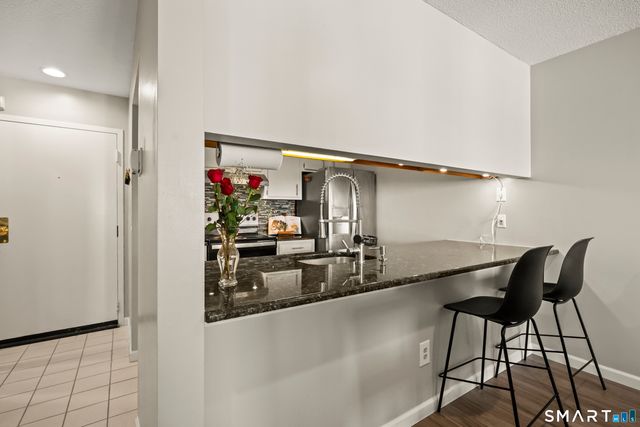 312 Carlton Lane 312, Rocky Hill, CT 06067