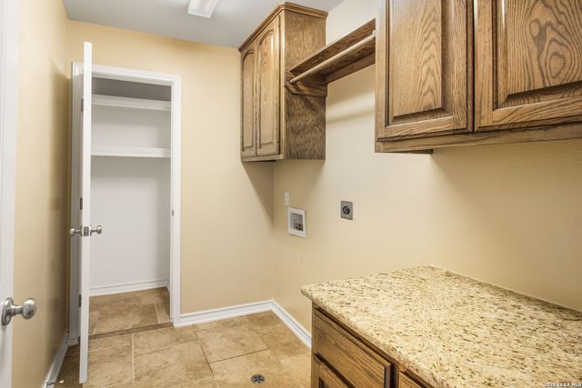3825 KANGAROO CT, Corpus Christi, TX 78414