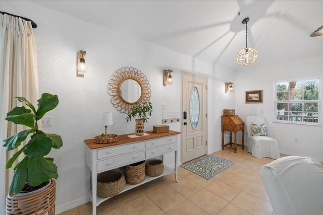 6093 AVENUE OF THE PALMS, Weeki Wachee, FL 34607