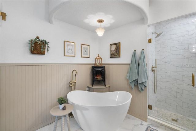 6093 AVENUE OF THE PALMS, Weeki Wachee, FL 34607