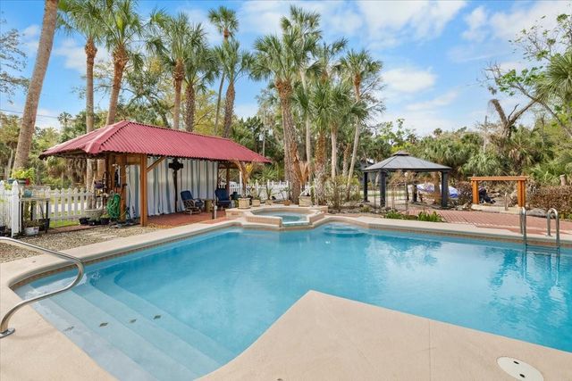 6093 AVENUE OF THE PALMS, Weeki Wachee, FL 34607