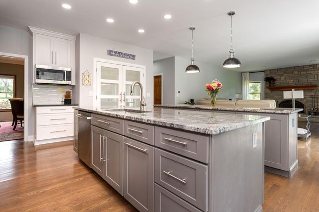 6343 Cook Road, Powell, OH 43065
