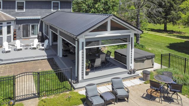 6343 Cook Road, Powell, OH 43065