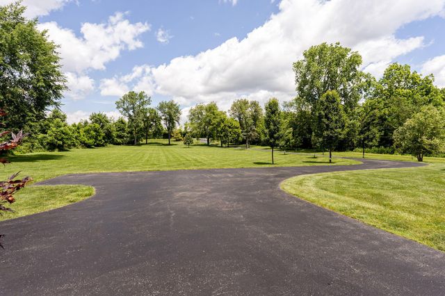 6343 Cook Road, Powell, OH 43065
