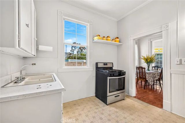 1339 S Union, Los Angeles, CA 90015